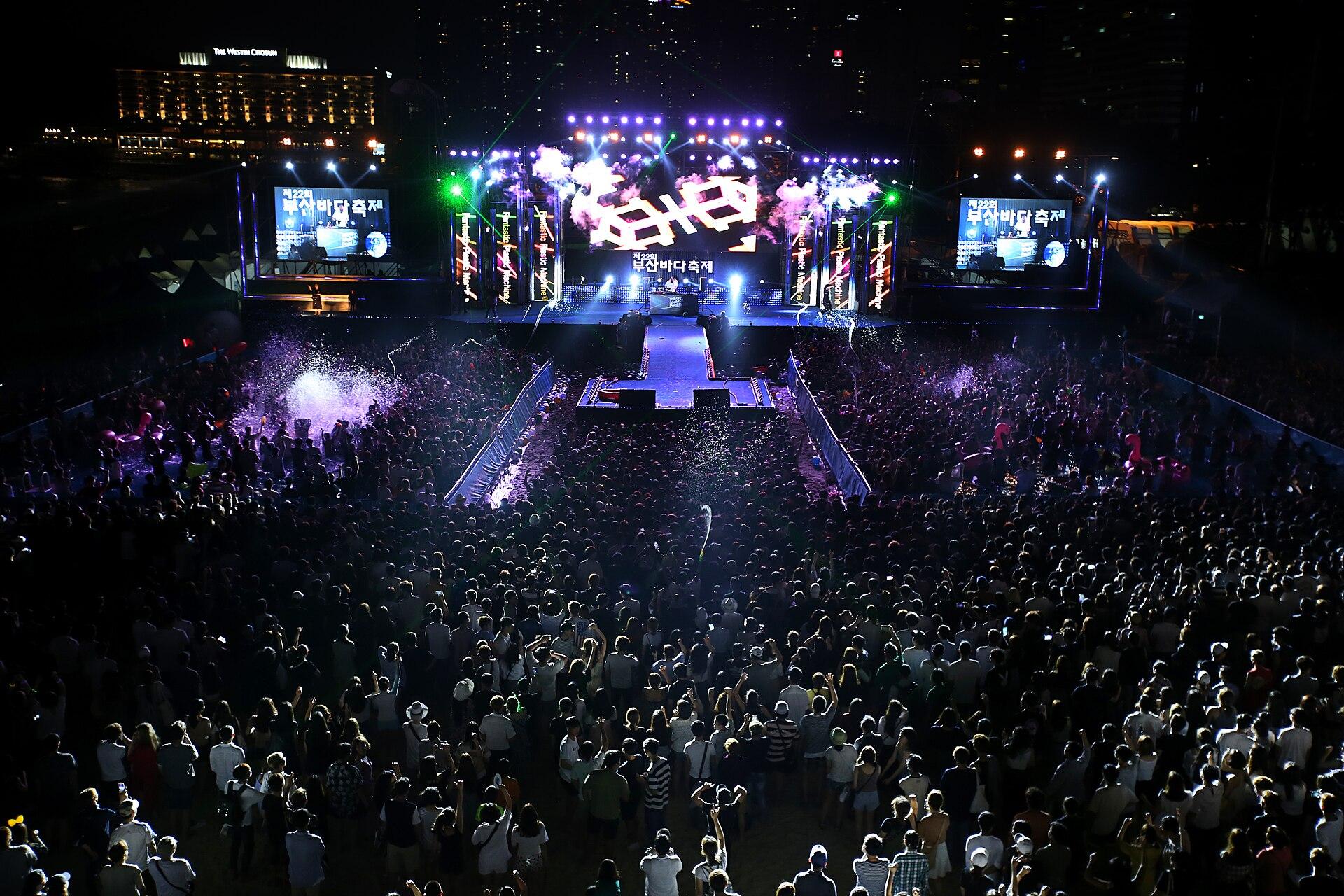 Busan Sea Festival crowd and stage at Haeundae Beach