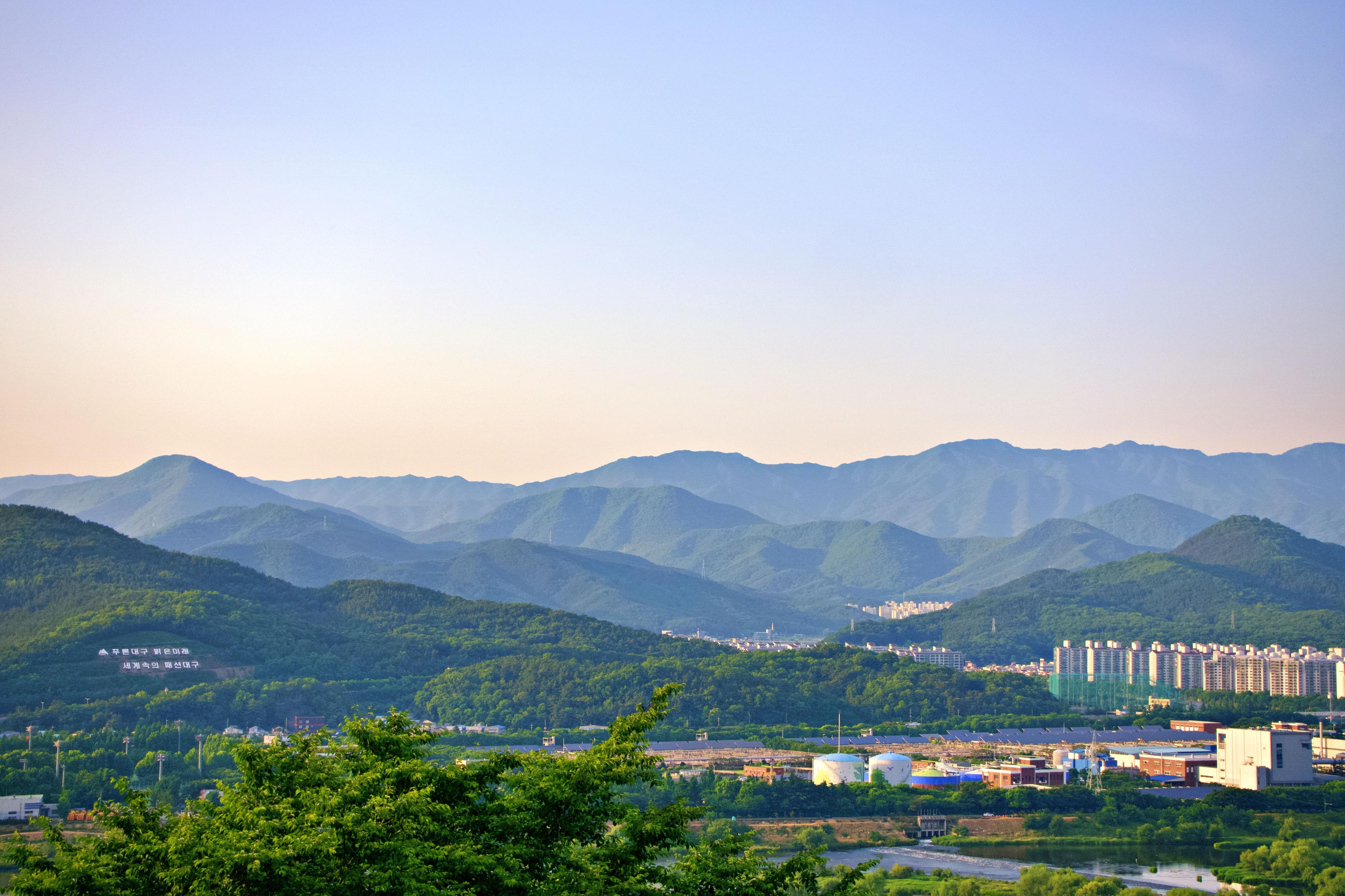 Daegu City Drive: Palgongsan, Suseong Lake & Korea's Hottest City
