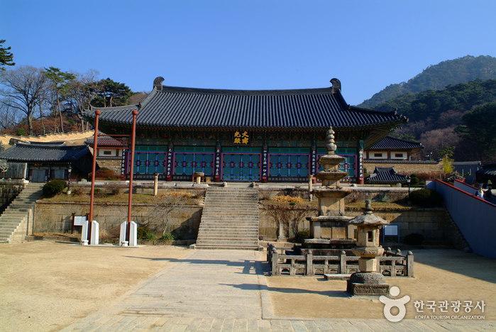 Ancient wooden storage halls of Janggyeong Panjeon at Haeinsa Temple, housing the Tripitaka Koreana woodblocks
