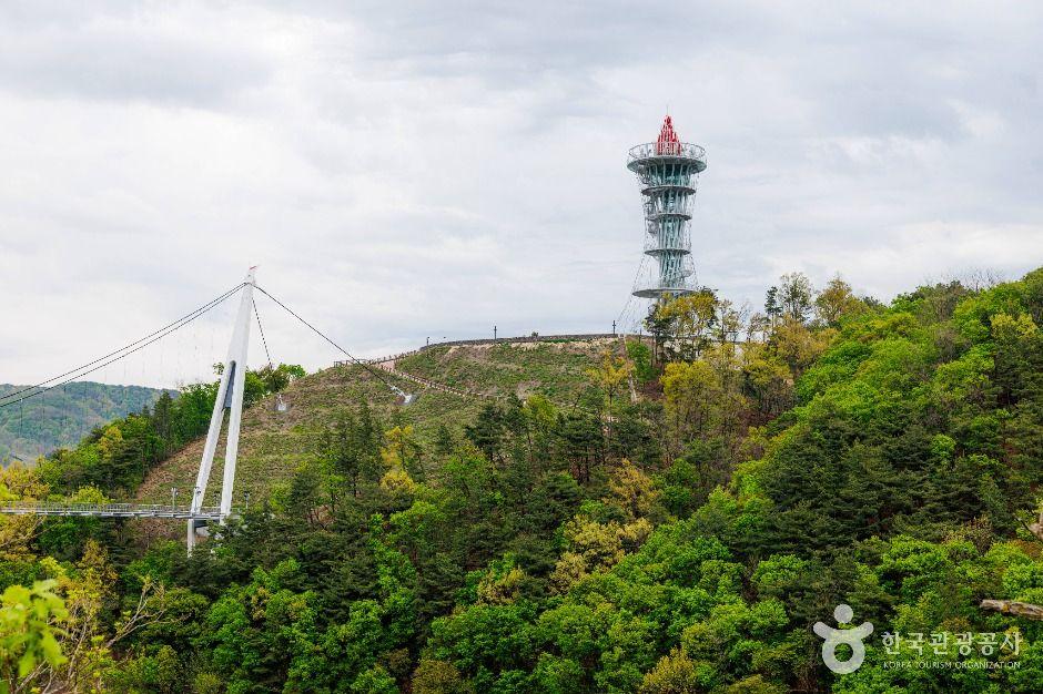 Hantan River Geopark Drive: Basalt Gorges, Waterfalls & Rafting Near Seoul