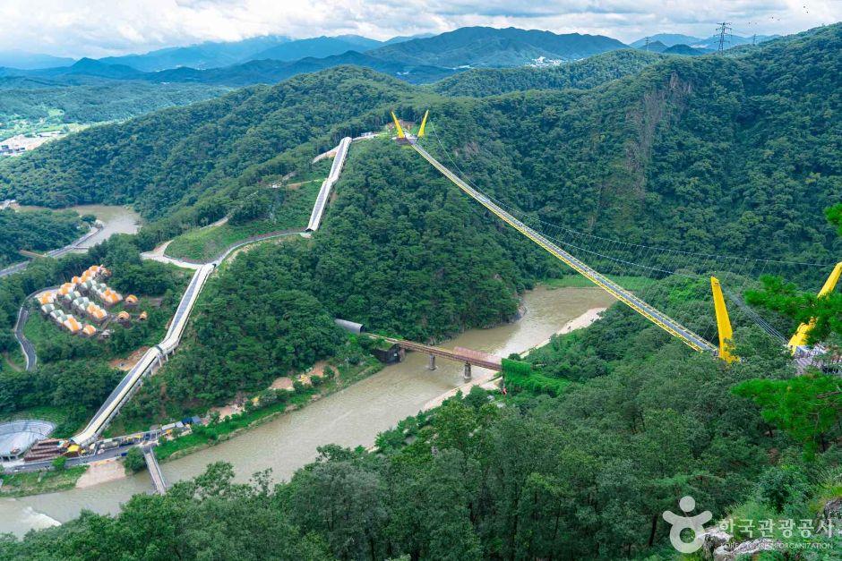 Wonju Day Trip by Car: Sogumsan Bridge, Chiaksan & Gangwon Highland Drive